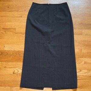 Elegant Charcoal Grey Pencil Skirt
